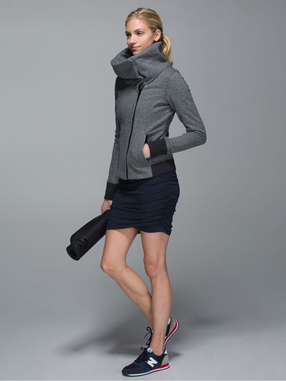 Lululemon Karmacollected Jacket in Heathered Speckled Black Size: 8 - Picture 3 of 12
